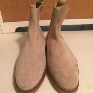 Chelsea boots